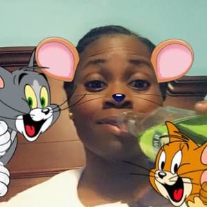 Meet your Posher, Tina